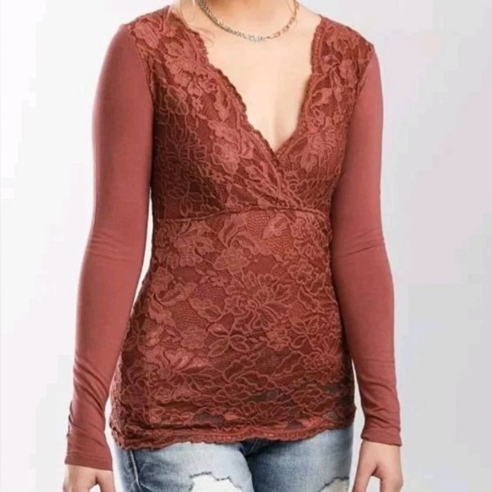 Elegant Lace V-Neck Top - Rust